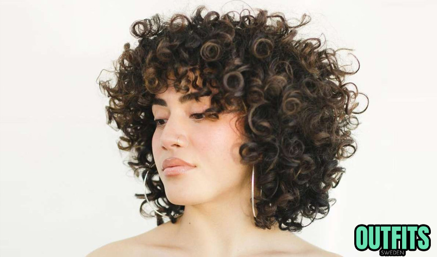 Cropped Curls